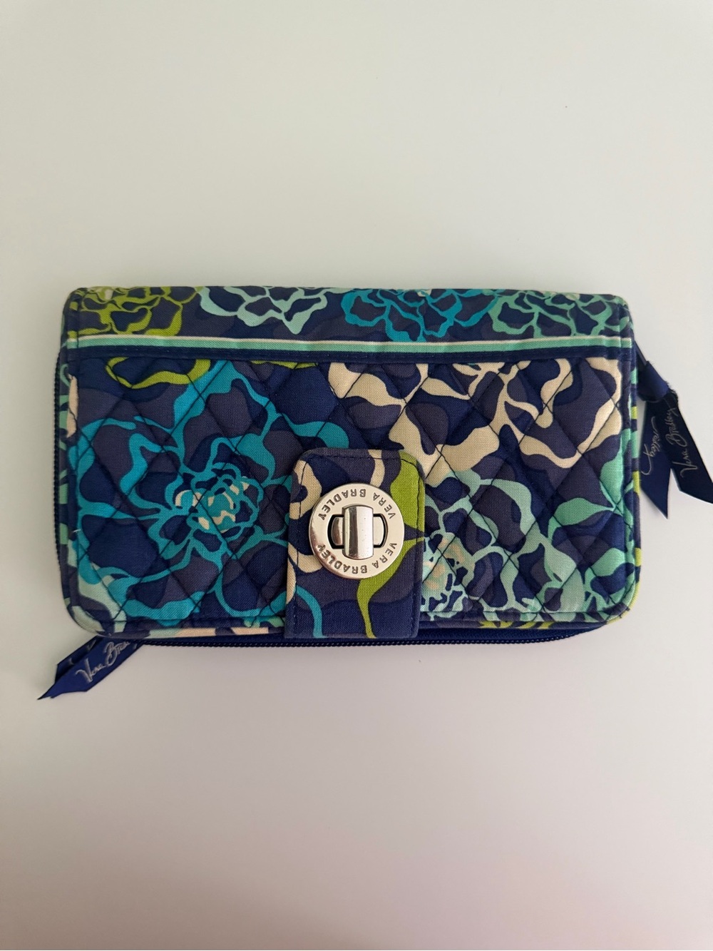 Vera Bradley Womenβs Zip-Around Katrina Blues Floral Wallet Blue Green Turn Lock